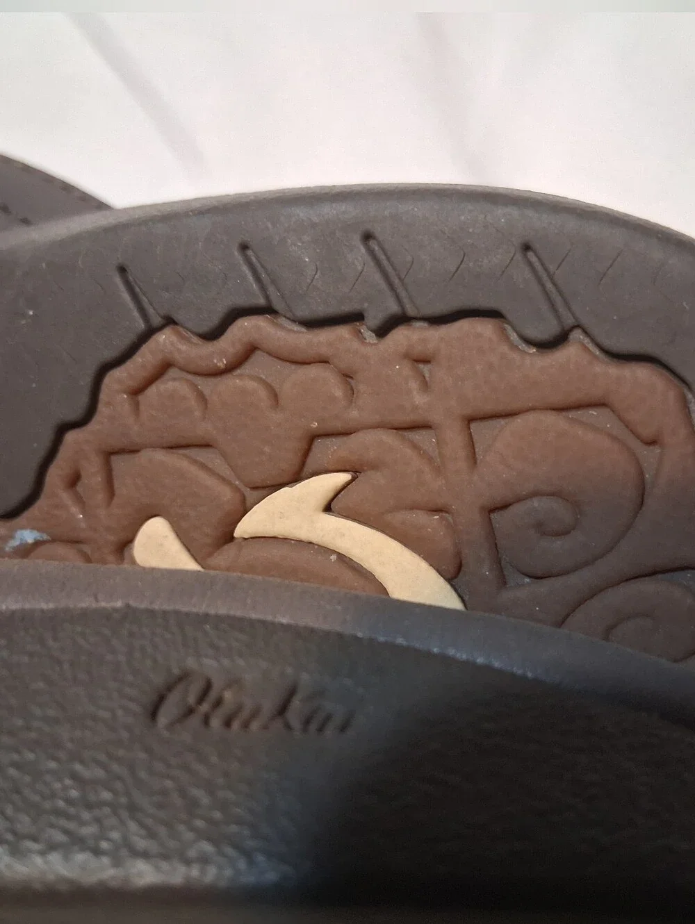 OluKai Ohana Brown Flip Flops Women’s Size 6 Comfortable Water-Ready Sandals